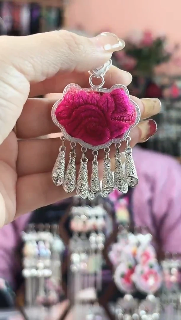 艺枝独绣手工饰品160