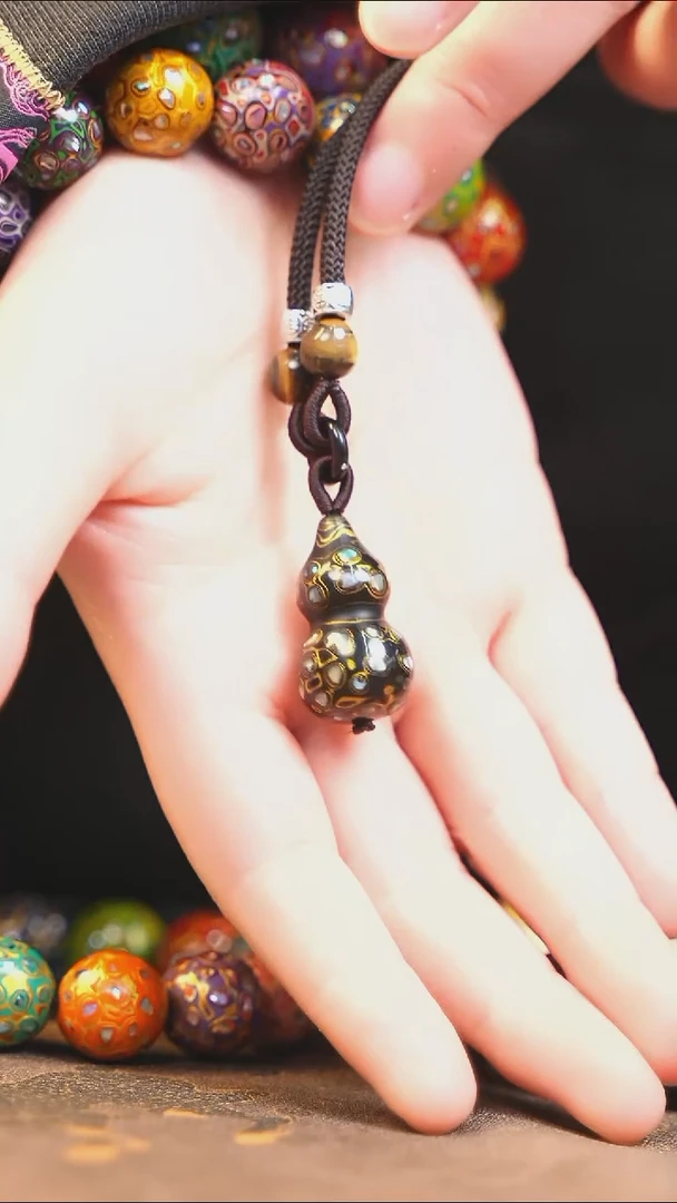 【闪购商品】黑金大漆紫光檀螺钿小脖挂