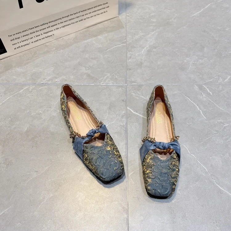 2025年春夏新款平底褶皱布舒适单鞋女复古渐变方头瓢鞋温柔配裙子