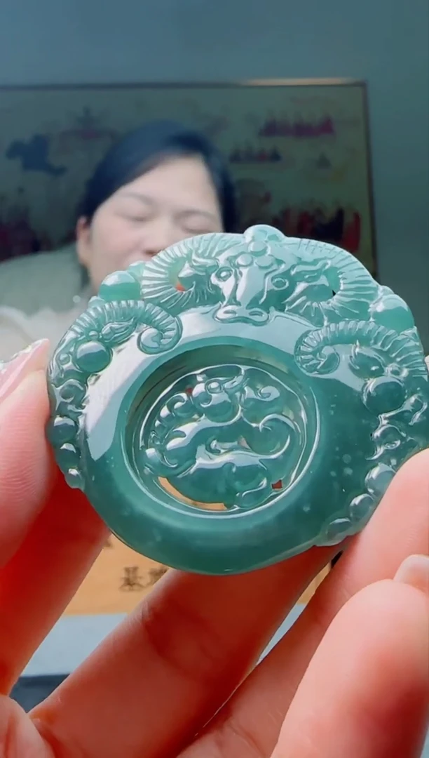 【闪购商品】翡翠颈饰未镶嵌三羊开泰多样性随机一件发货