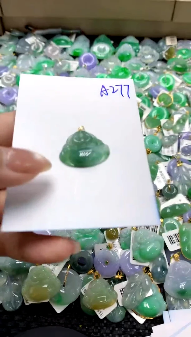 【闪购商品】翡翠颈饰18K金镶嵌1111111111