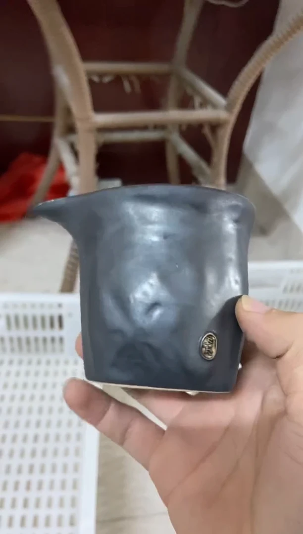 无运费险有瑕疵的摄影的产品有使用过的痕迹有点脏介意勿拍