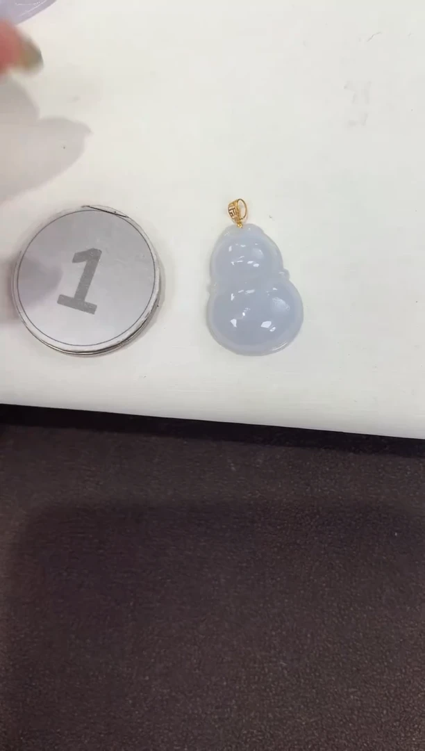 颈饰18K金镶嵌翡翠天然缅甸A货翡翠