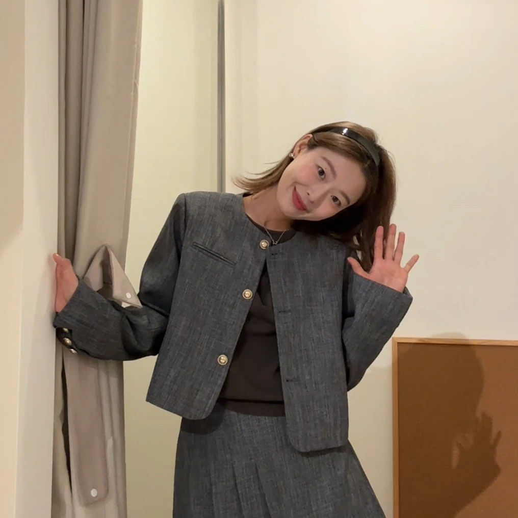 【秋雨外套】时尚小香风质感单排扣圆领气质外套  9106