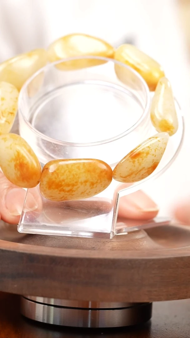 手串未镶嵌和田玉54.5克和田玉原石