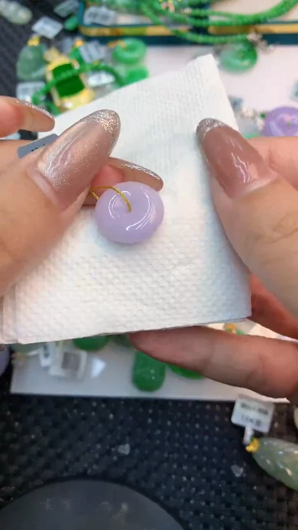 颈饰未镶嵌翡翠1