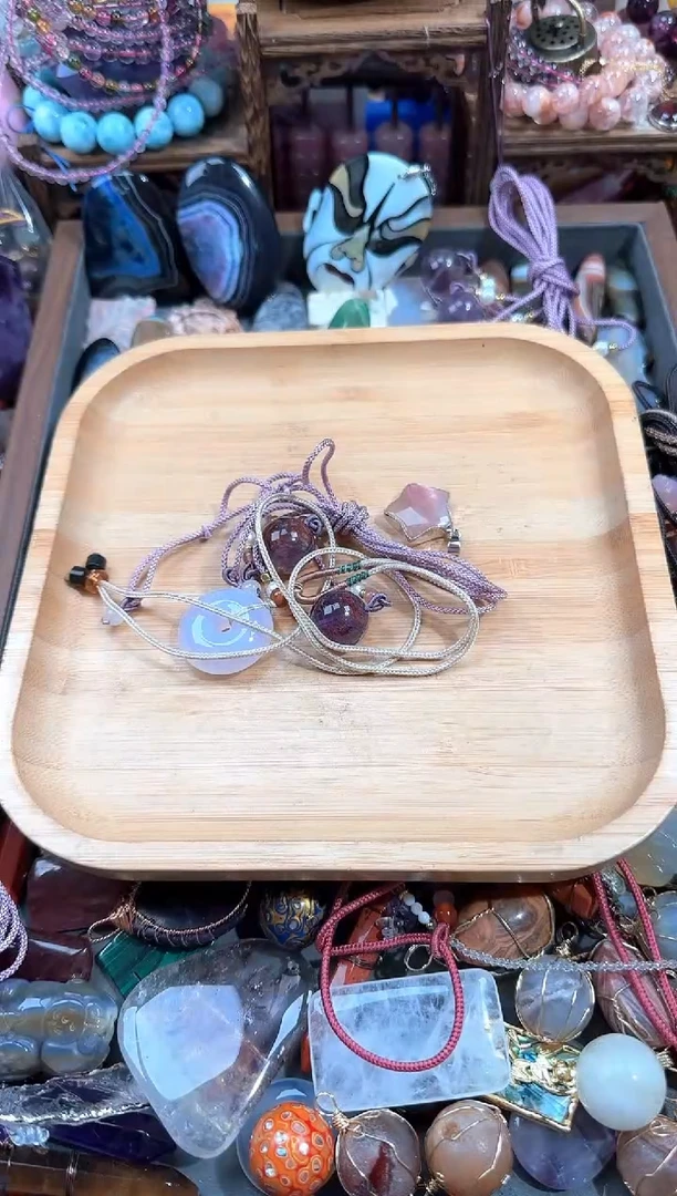 玛瑙/玉髓吊坠(赠链)未镶嵌张****〕622332323