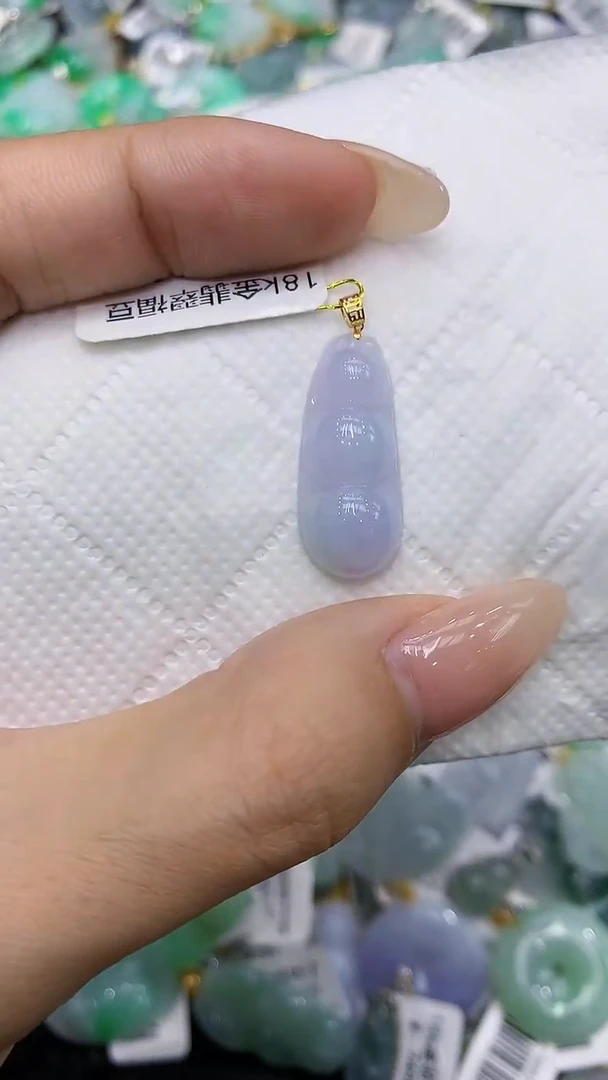 翡翠18K金镶嵌颈饰111111111111