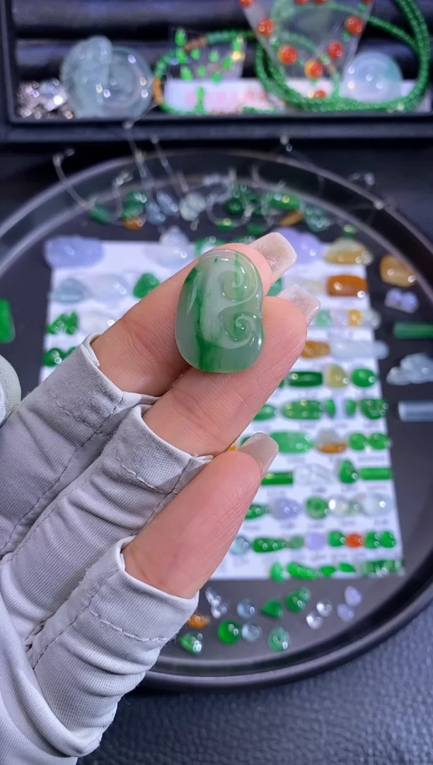 未镶嵌挂件翡翠如意