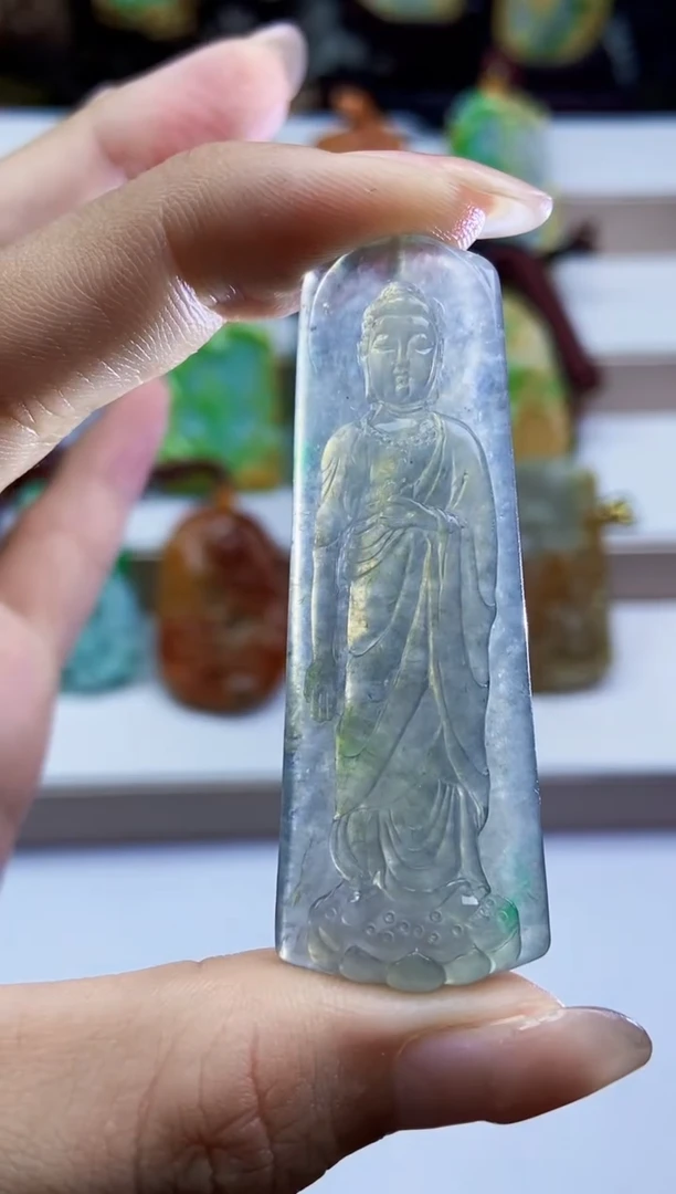 颈饰未镶嵌翡翠1