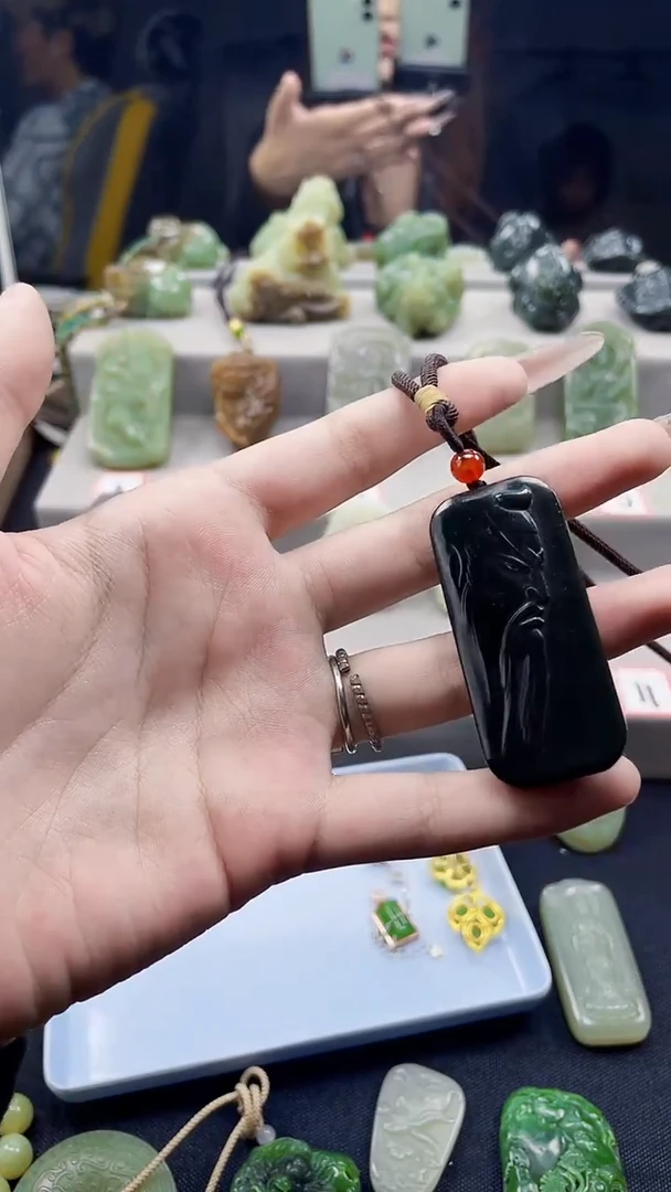 和田玉未镶嵌颈饰20