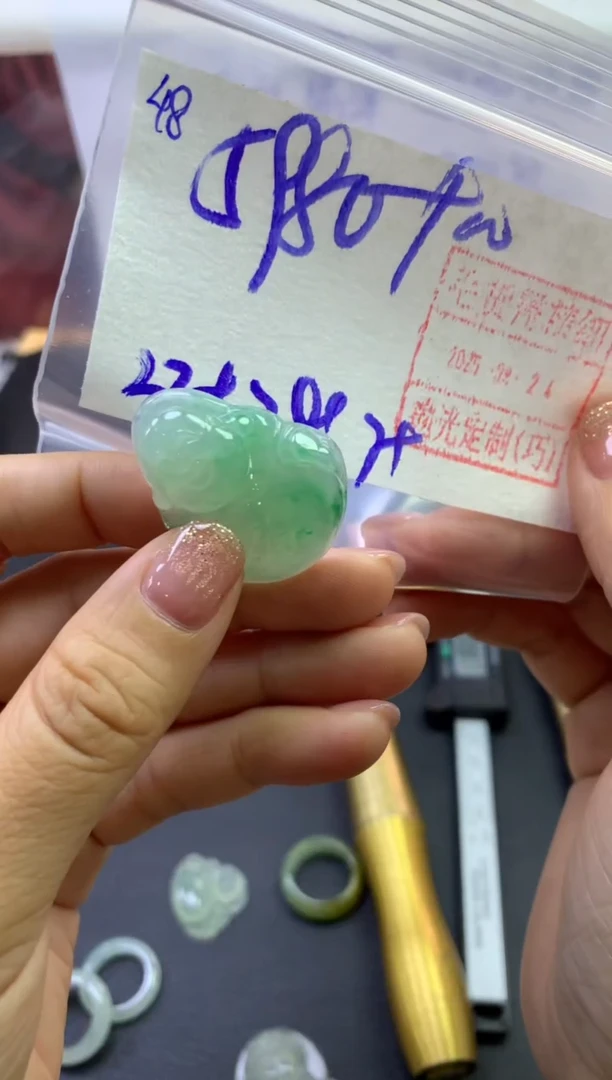 未镶嵌定制翡翠48佛公*5990元毛货需精抛光