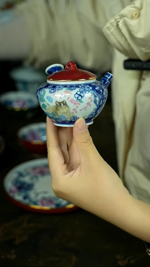 茶具还挺美，蹲下看看！