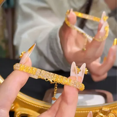 【秋季新品】周大生渐变网格钱袋子银手链老钱风璀璨方糖节日送女