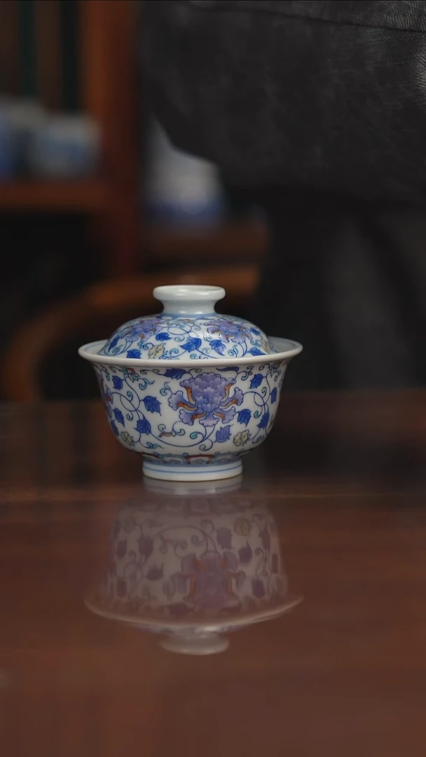 空山明月新派斗彩