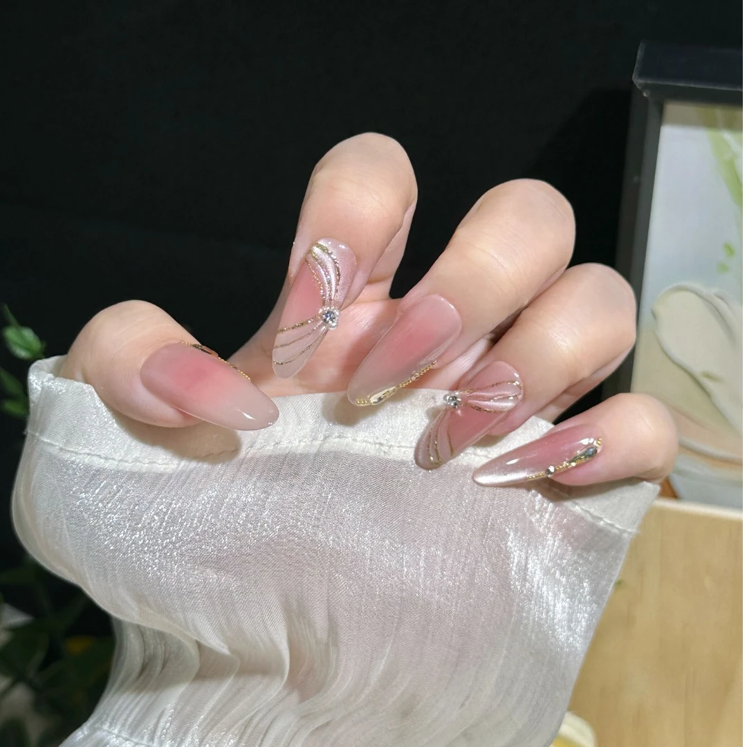 medinilla【粉晶蝶舞】2025轻奢新款高级感手工猫眼穿戴甲ins可拆卸