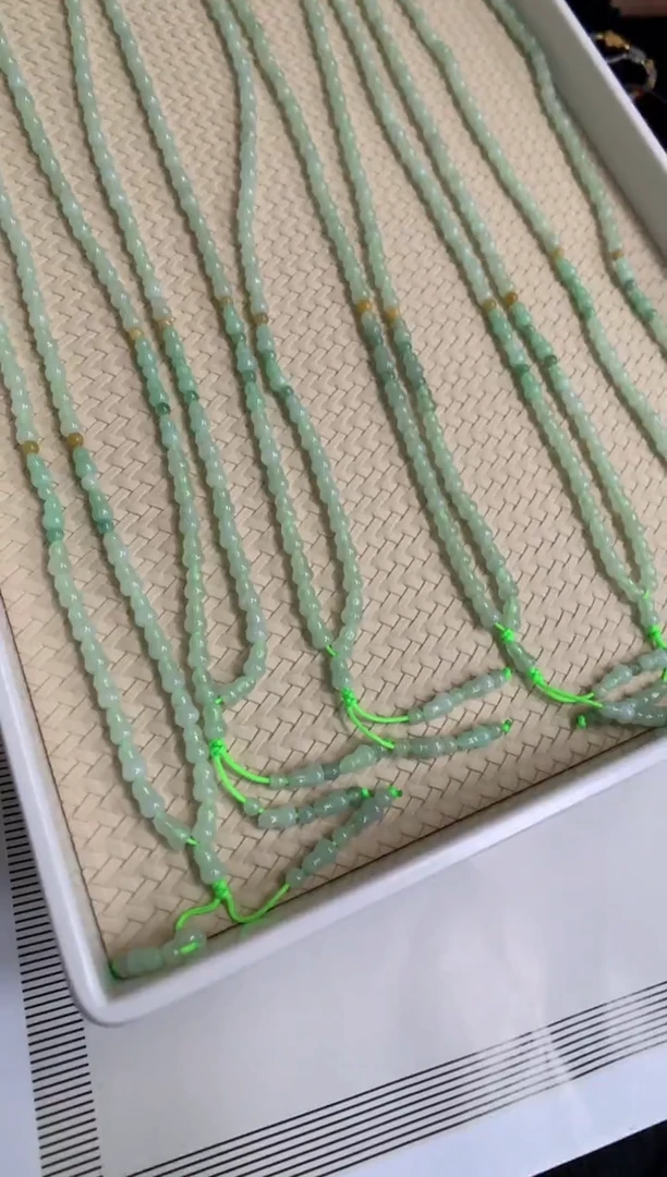 未镶嵌手串翡翠长串 多样性发其一