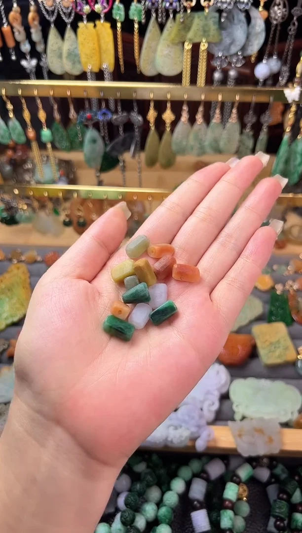 未镶嵌定制翡翠翡翠