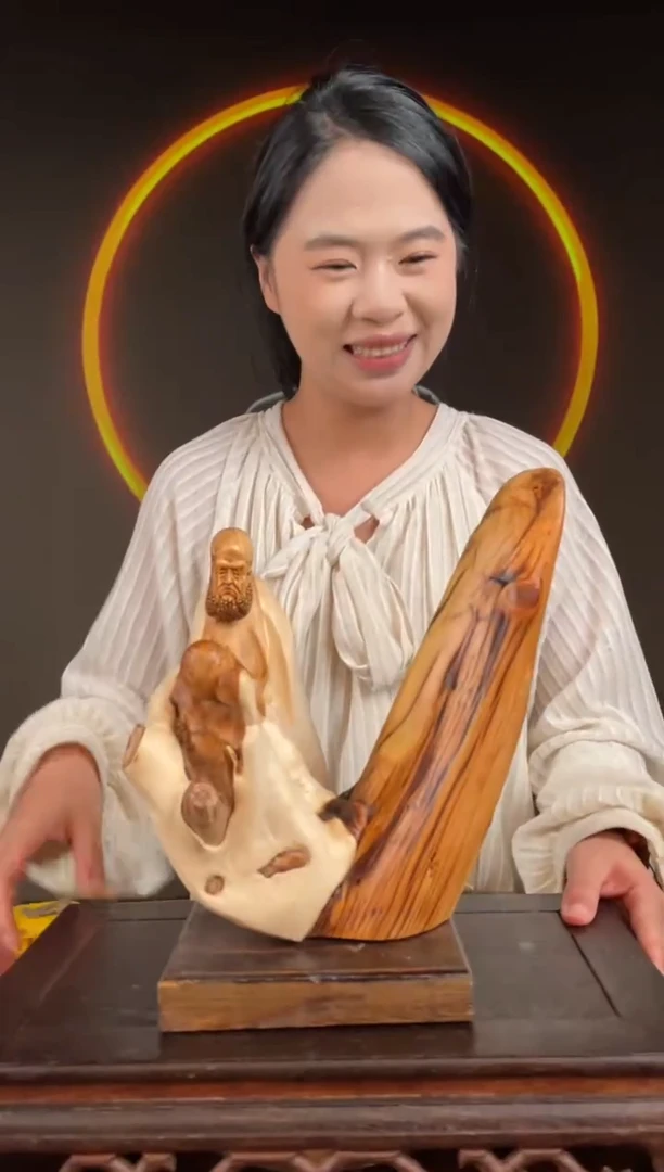 柏木（崖柏）手工摆件,先抢先得! 编号:210