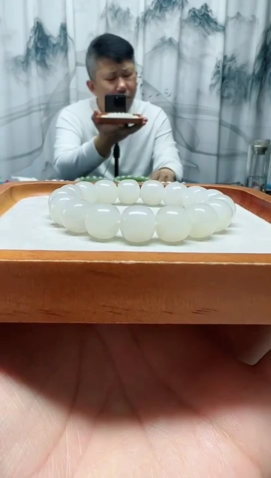 未镶嵌手串和田玉天泰白老邢老邢卡13纯天然