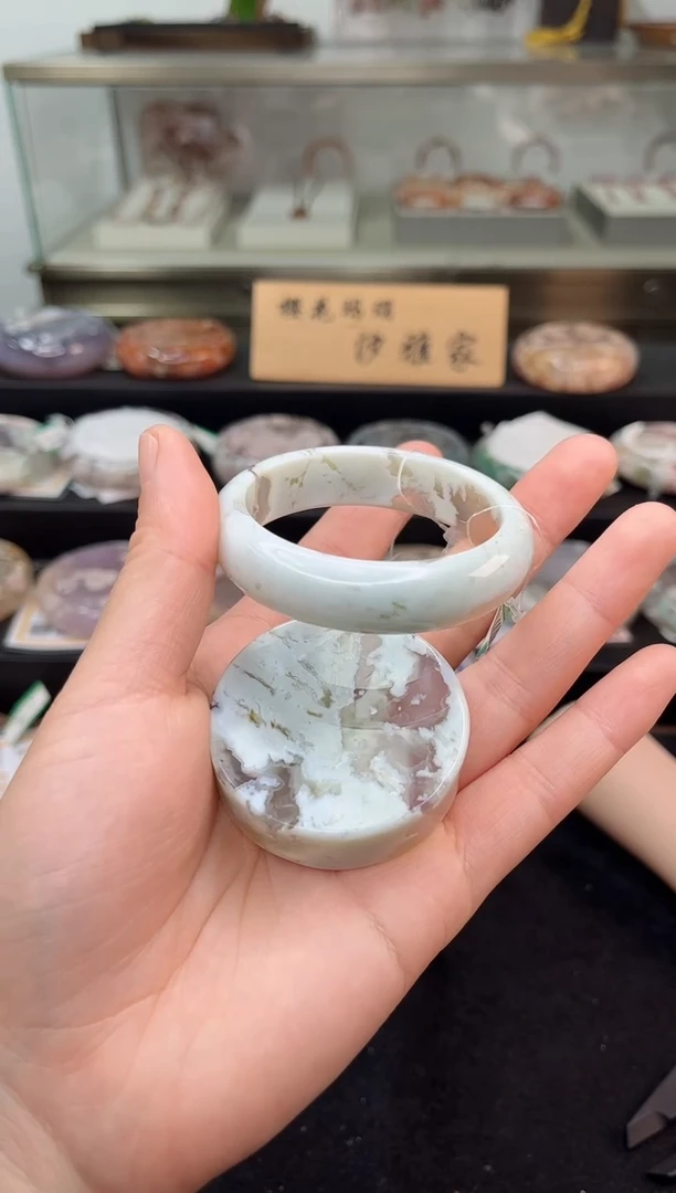 未镶嵌手镯石英质玉50圈口（赠品镯心）6568002