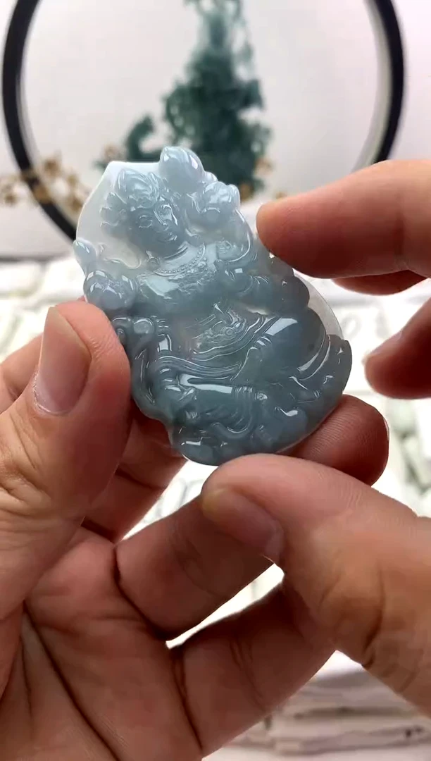 翡翠未镶嵌颈饰观音【品质一般介意慎拍】