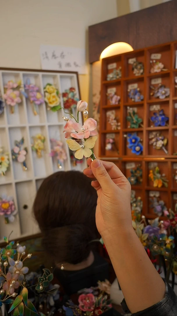 手工非遗绒花发夹