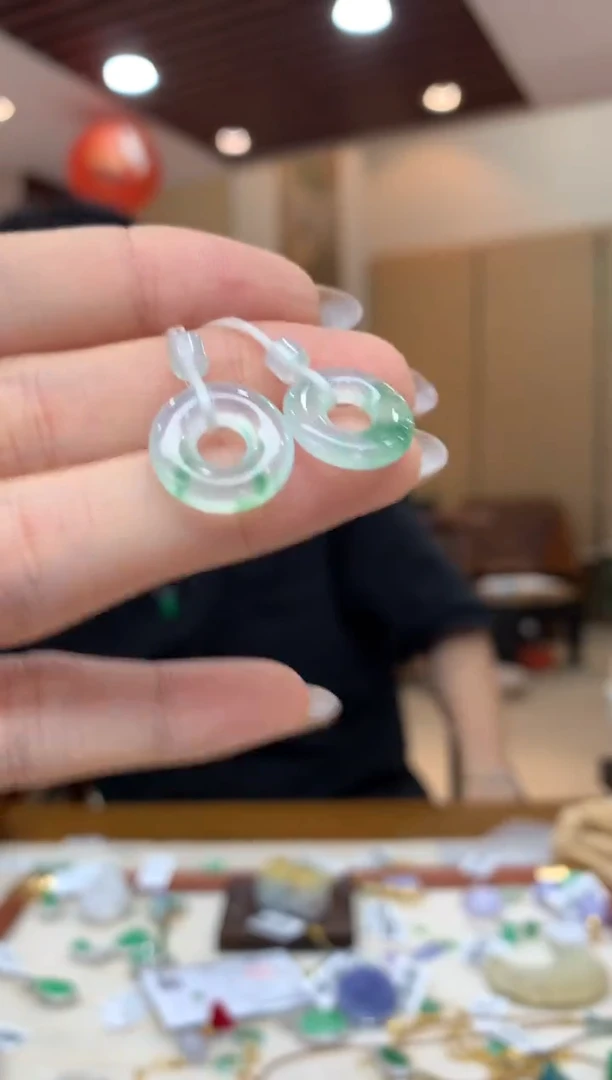 吊坠(不含链)未镶嵌翡翠甜甜圈一对