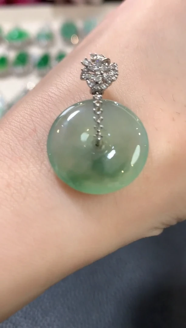 吊坠(不含链)18K金镶嵌翡翠b27