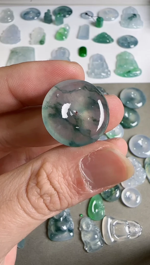 吊坠(不含链)未镶嵌翡翠.