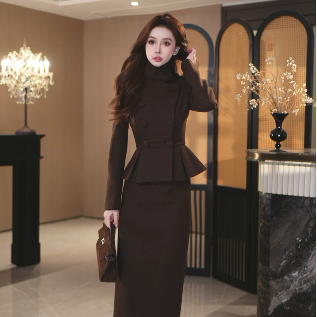 罗曼湾湾 2024新款时尚气质显瘦修身设计师高端呢子套装