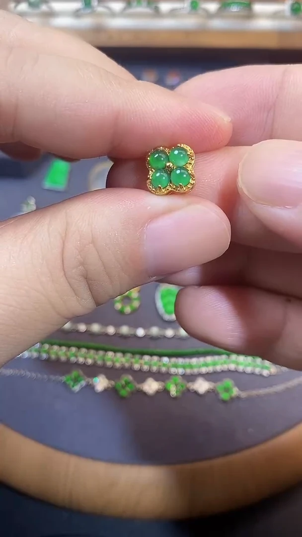 颈饰银S925镶嵌翡翠1