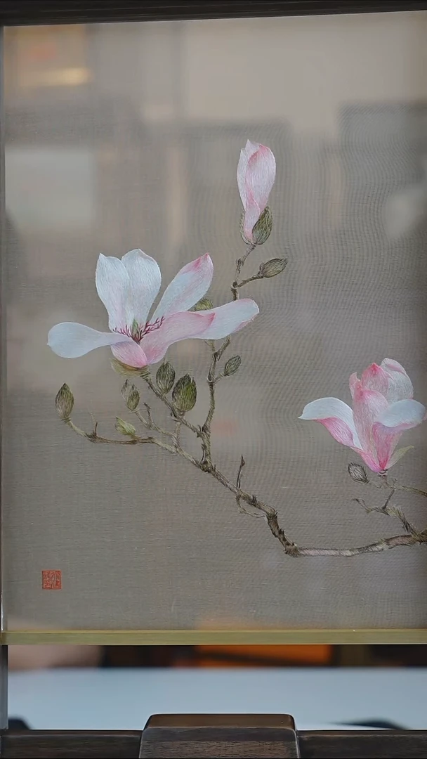 刺绣{****}双面异色绣玉兰花《筑梦春华》手工苏绣 非遗传承