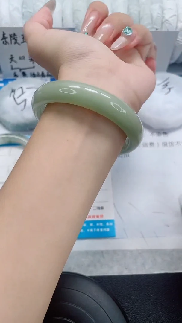 未镶嵌手镯石英质玉12-58/59