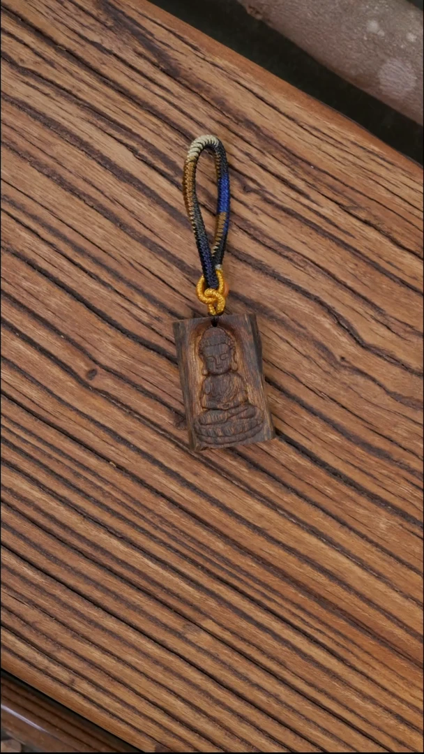 沉香碎屑沉香高品质素雕刻宝宝