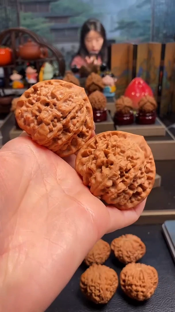 【闪购商品】文玩核桃吊坠K239官帽50