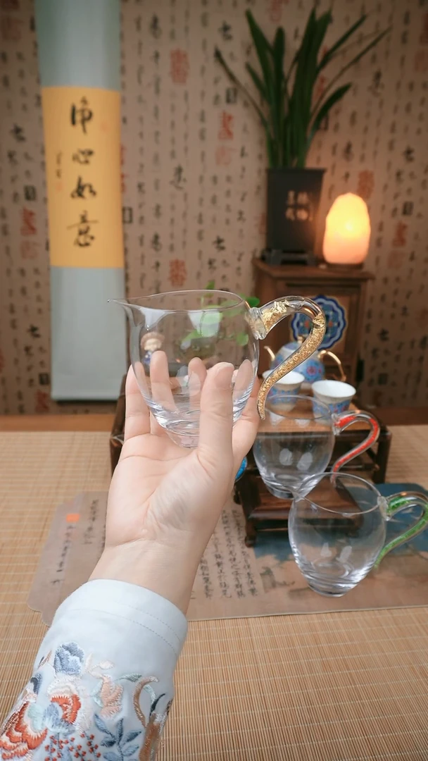 【闪购商品】鎏金玻璃公杯鎏金玻璃公杯