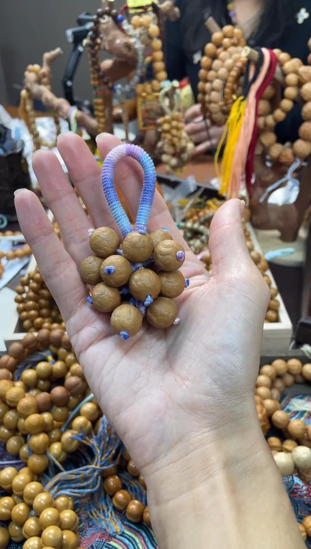吊坠猴头核桃猴头核桃橘子皮改葡萄串