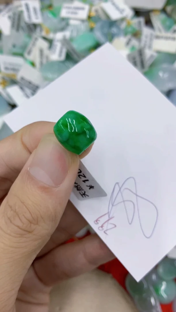 颈饰未镶嵌翡翠111111111111