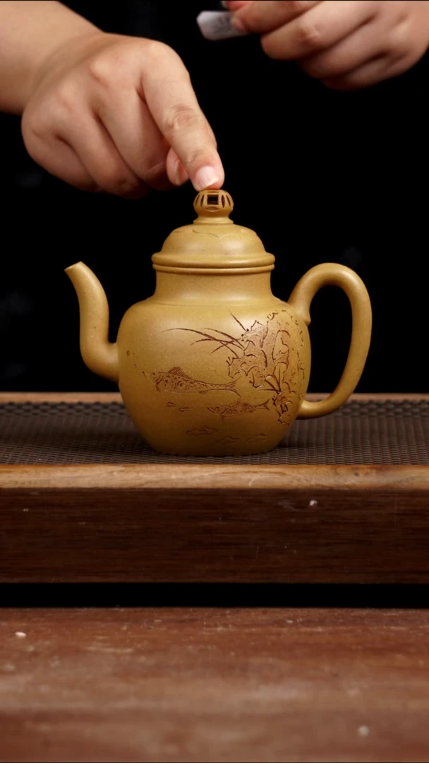 茶壶紫砂黄金段汲值300CC