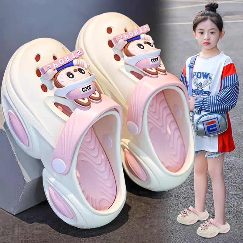 ABC卡通女童洞洞鞋2025款夏季儿童防滑拖鞋踩屎感软底沙滩凉拖鞋
