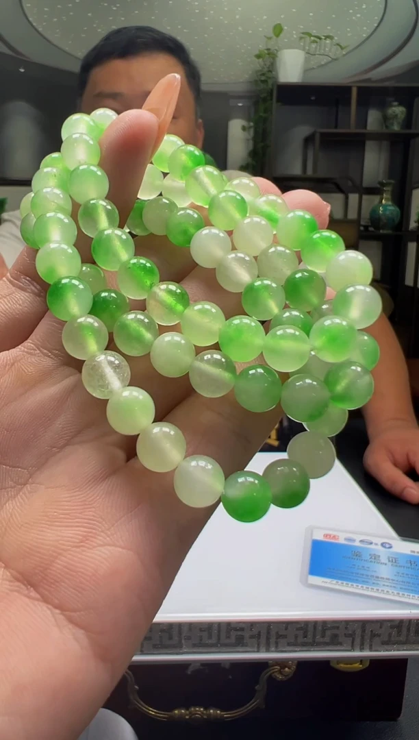 颈饰未镶嵌翡翠2025-10-6-11