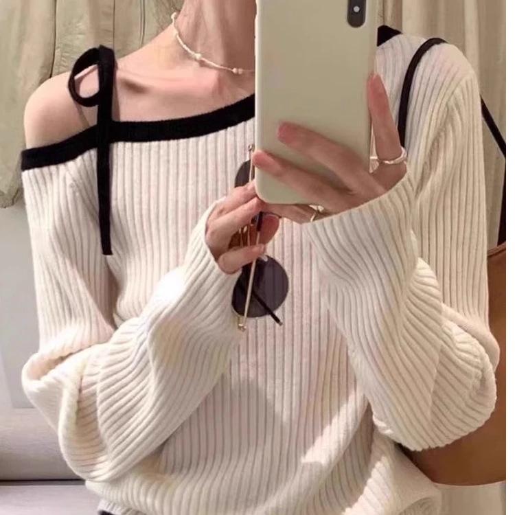 系带设计感露肩针织衫女白色毛衣内搭秋冬斜领打底衫宽松别致上衣