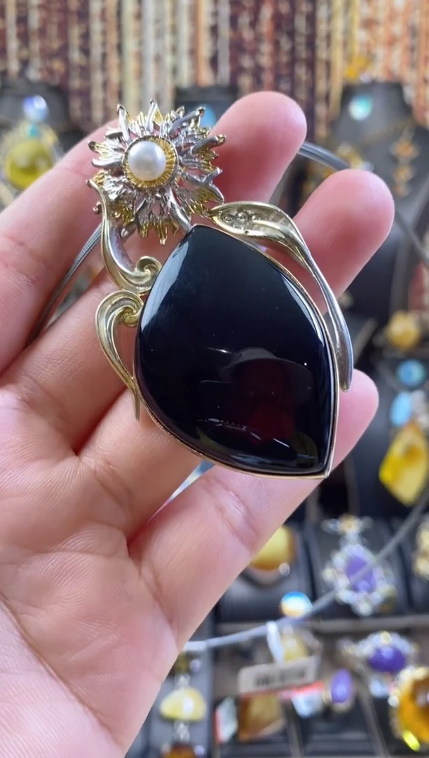 银S925镶嵌颈饰琥珀血珀吊坠