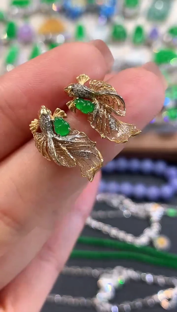 18K金镶嵌翡翠耳饰a23  -定制