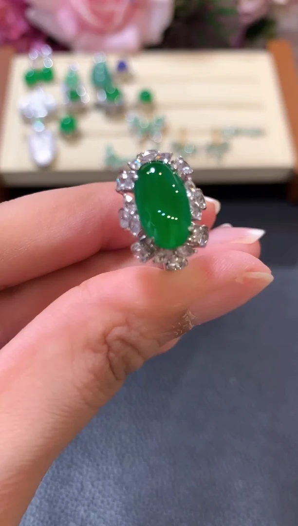 18K金镶嵌戒指翡翠z173