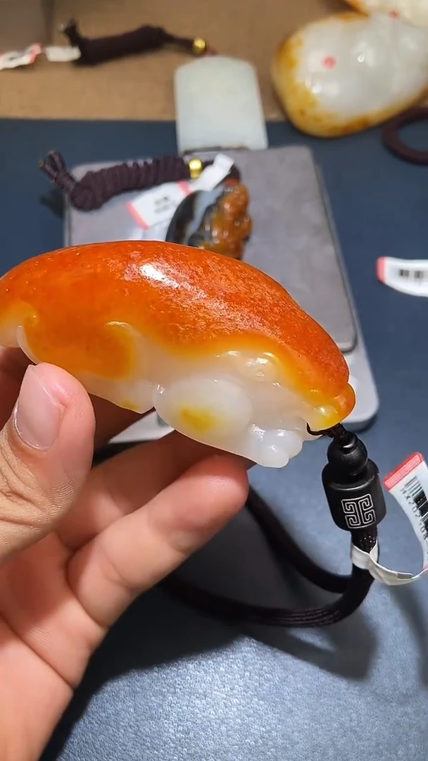颈饰未镶嵌和田玉迪**卡HX