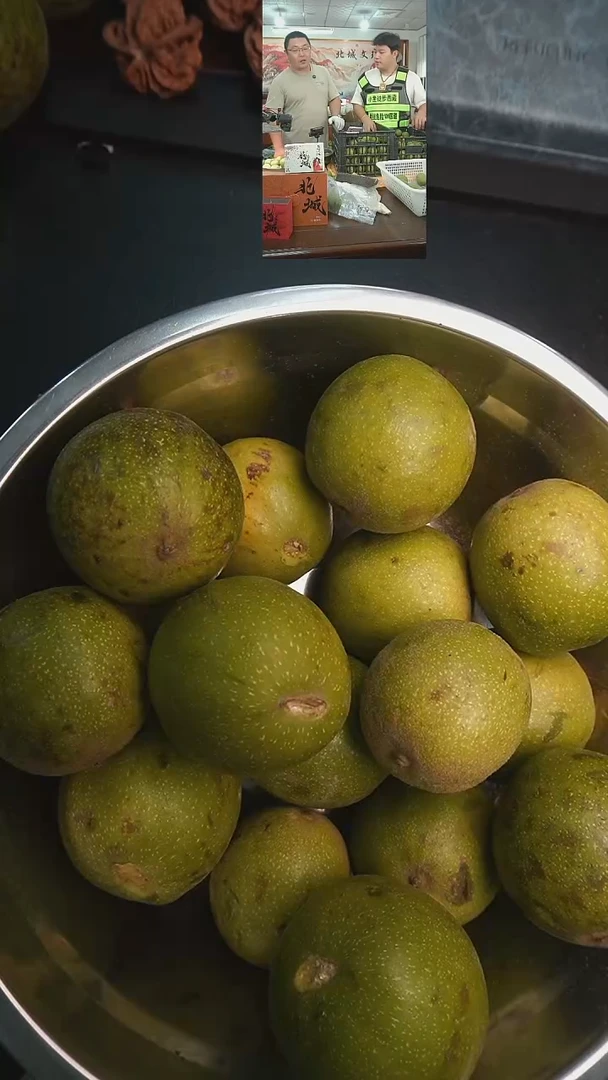 把件文玩核桃大果盘山21个（售出不退不换）青皮