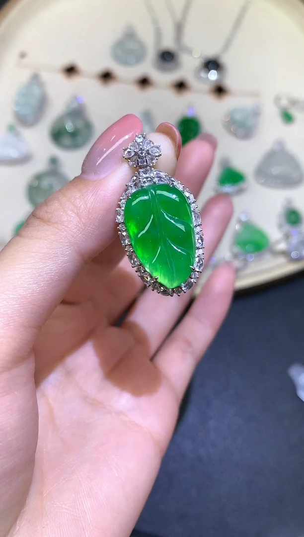 翡翠18K金镶嵌吊坠(不含链)吊坠A361|39800