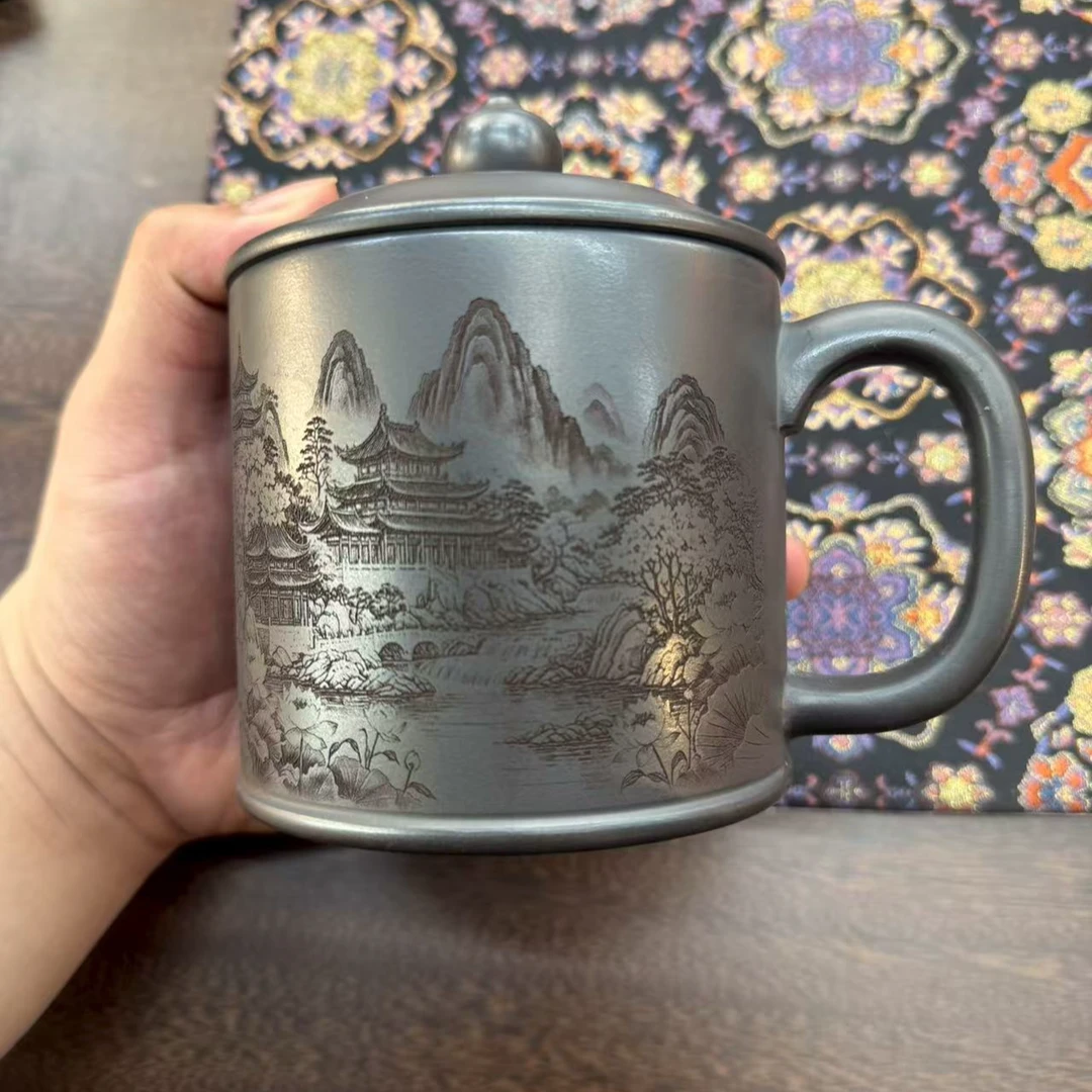 紫砂 玄铁 刻绘 山水 老板杯 盖杯 （微瑕）